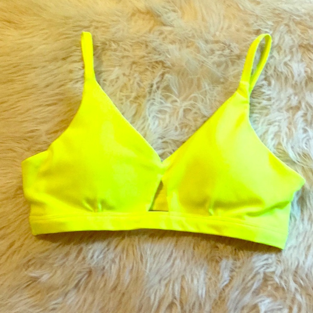 NWOT brand new Zumbawear bra - tried on once